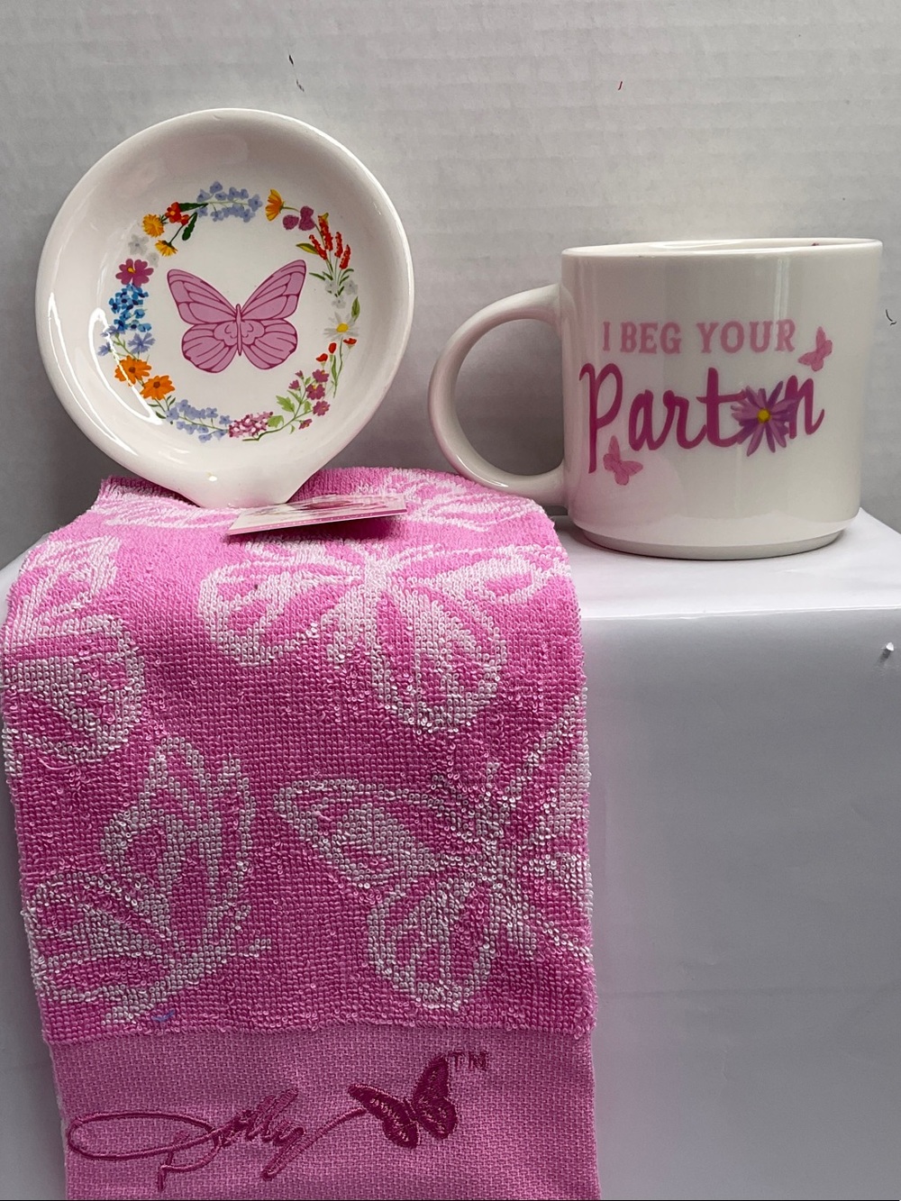 Dolly Parton Pink Butterfly Towel, Dish & Mug Set - Pink Accent Home Collection